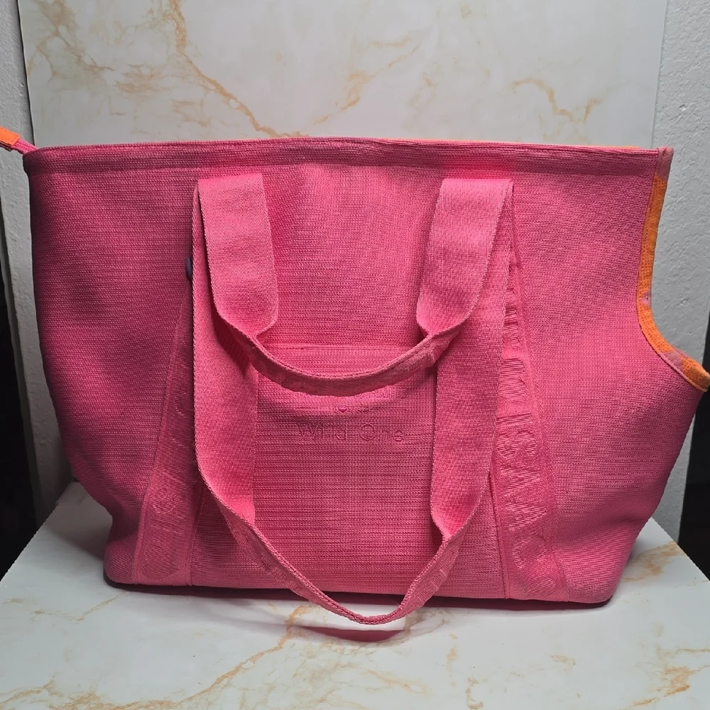 Wild One × Issac Mizrahi Everyday Carrier, Limited Edition In  Cosmopolitan Pink
